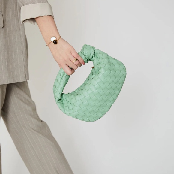 Woven Bag - Picture 2 of 8